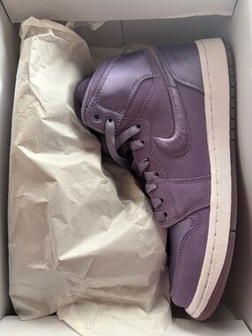 Nike Lavender/Purple High-Top Sneaker